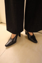 画像をギャラリービューアに読み込む, pointed toe shape pumps