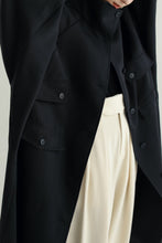 画像をギャラリービューアに読み込む, stand collar over coat